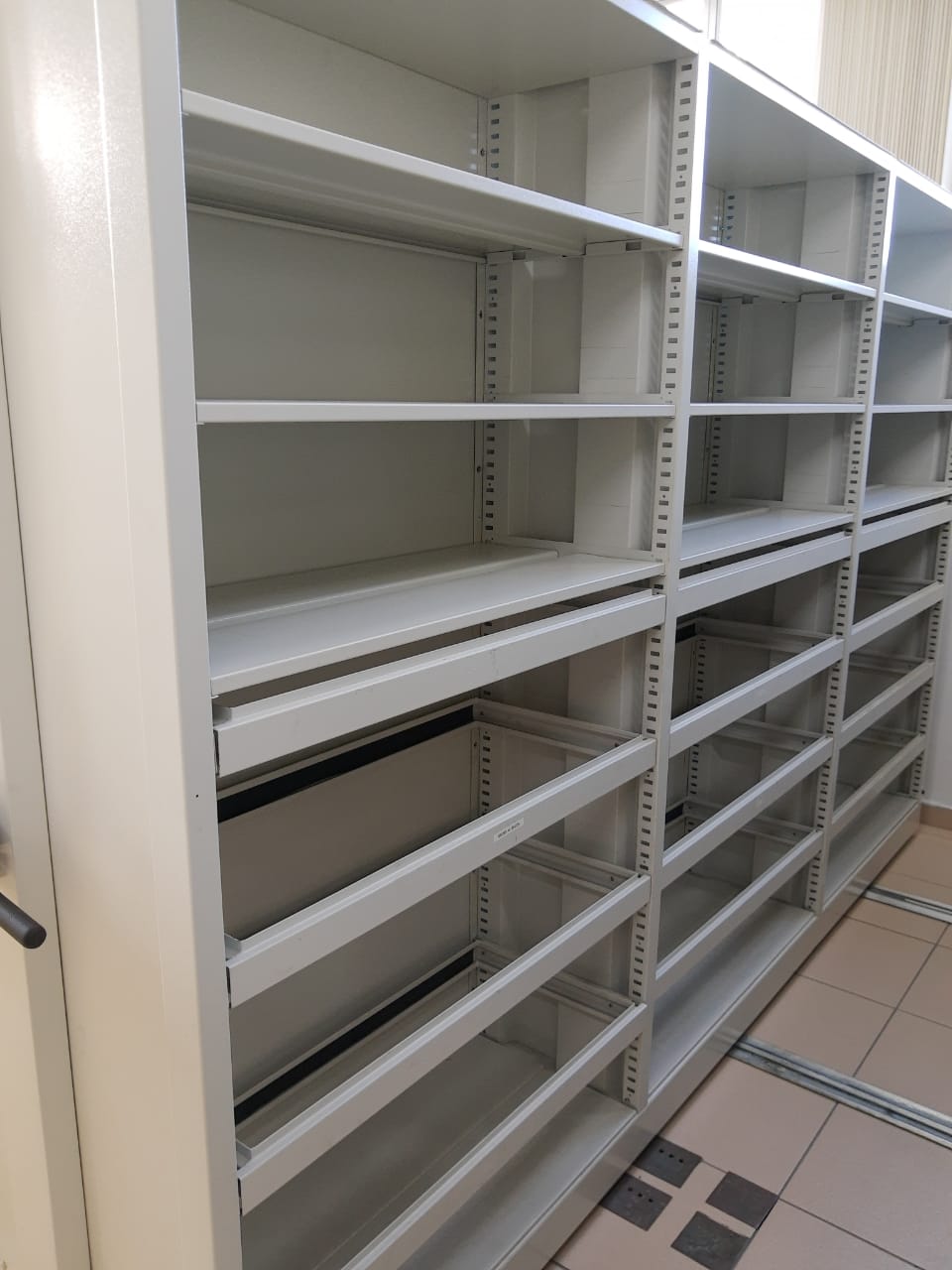 Arquivo deslizante montado